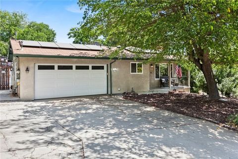 Tiny photo for 102 Glencrest Lane, Paso Robles, CA 93446 (MLS # NS25198237)