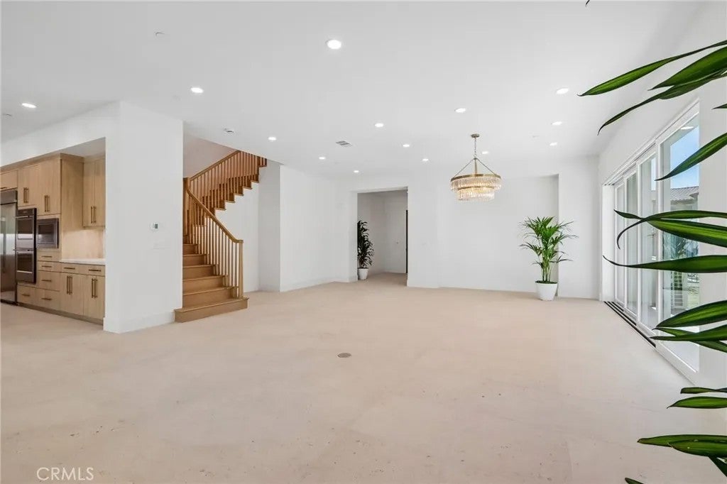 5867 Sunrise Ridge Lane