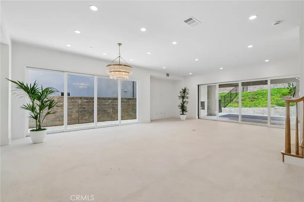 5867 Sunrise Ridge Lane