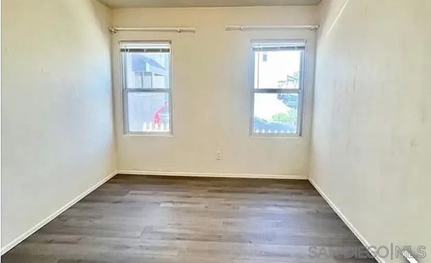 723-725 Sunset Court