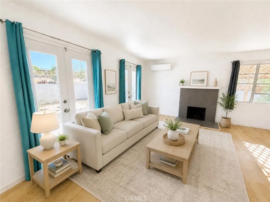 5605 Oasis