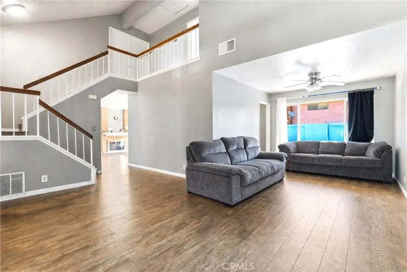 1813 Chesapeake Way