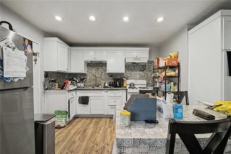 234 W 4th Street