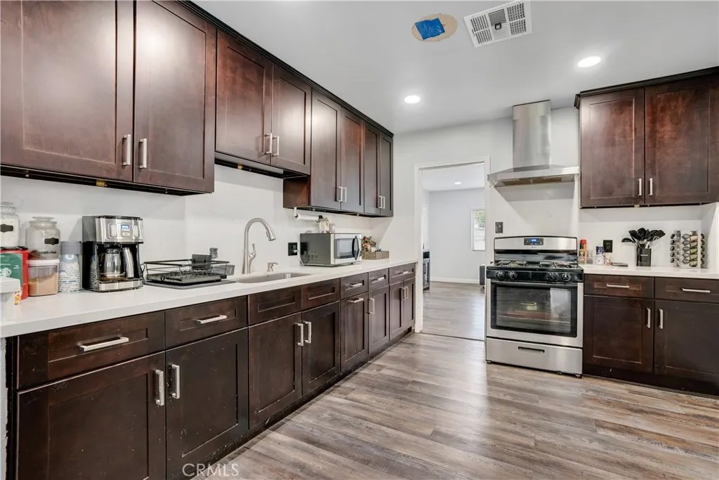 8134 Burnet