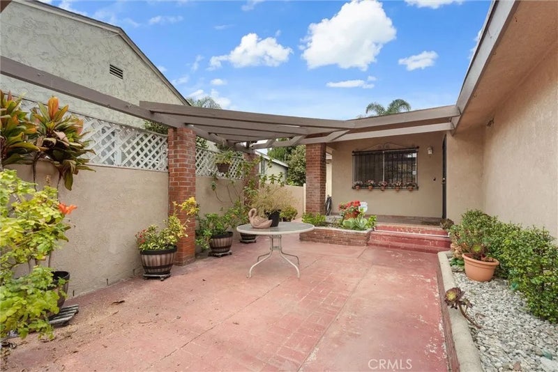 2456 Granville Avenue