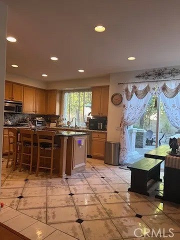 11695 Loucks