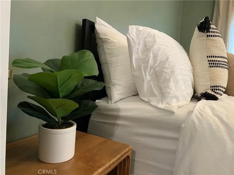 Tiny photo for 27981 Lakes Edge Road, Lake Arrowhead, CA 92352 (MLS # OC25249194)