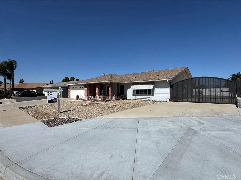 Photo of 27101 Comwell St, Menifee, CA 92586 (MLS # SW26048828)