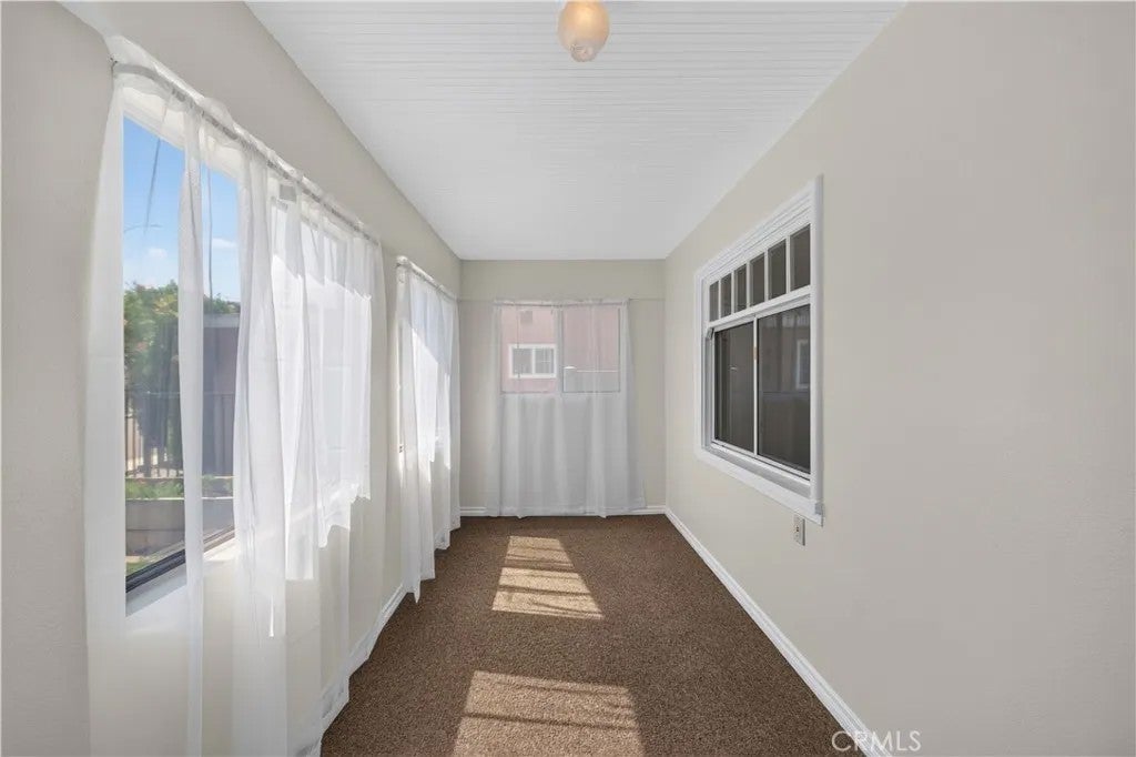 51 W Zane Street