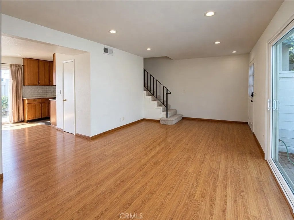 8180 Ferguson Green