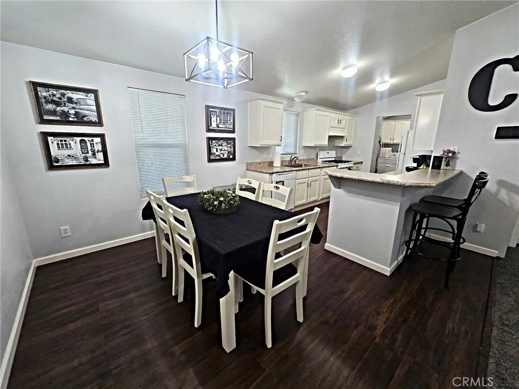 Photo of 20843 Waalew Rd #C31, Apple Valley, CA 92307 (MLS # HD26028550)