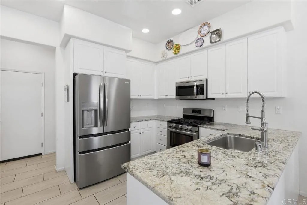 1435 Santa Diana Road 4