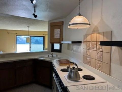 Tiny photo for 2258 Caminito Pescado #11, San Diego, CA 92107 (MLS # 250042572)