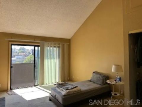 Tiny photo for 2258 Caminito Pescado #11, San Diego, CA 92107 (MLS # 250042572)
