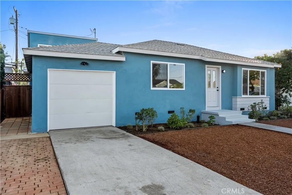 Photo of 5324 W 121st St, Hawthorne, CA 90250 (MLS # SB26036127)