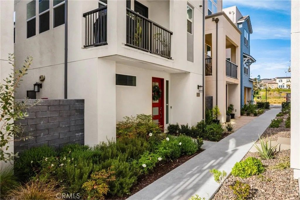 Photo of 26 Crown Point, Rancho Mission Viejo, CA 92694 (MLS # OC25272627)