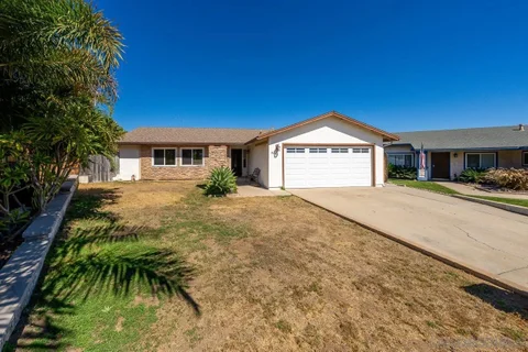 9214 Via De Cristina, Santee, CA 92071 - #: 260024204