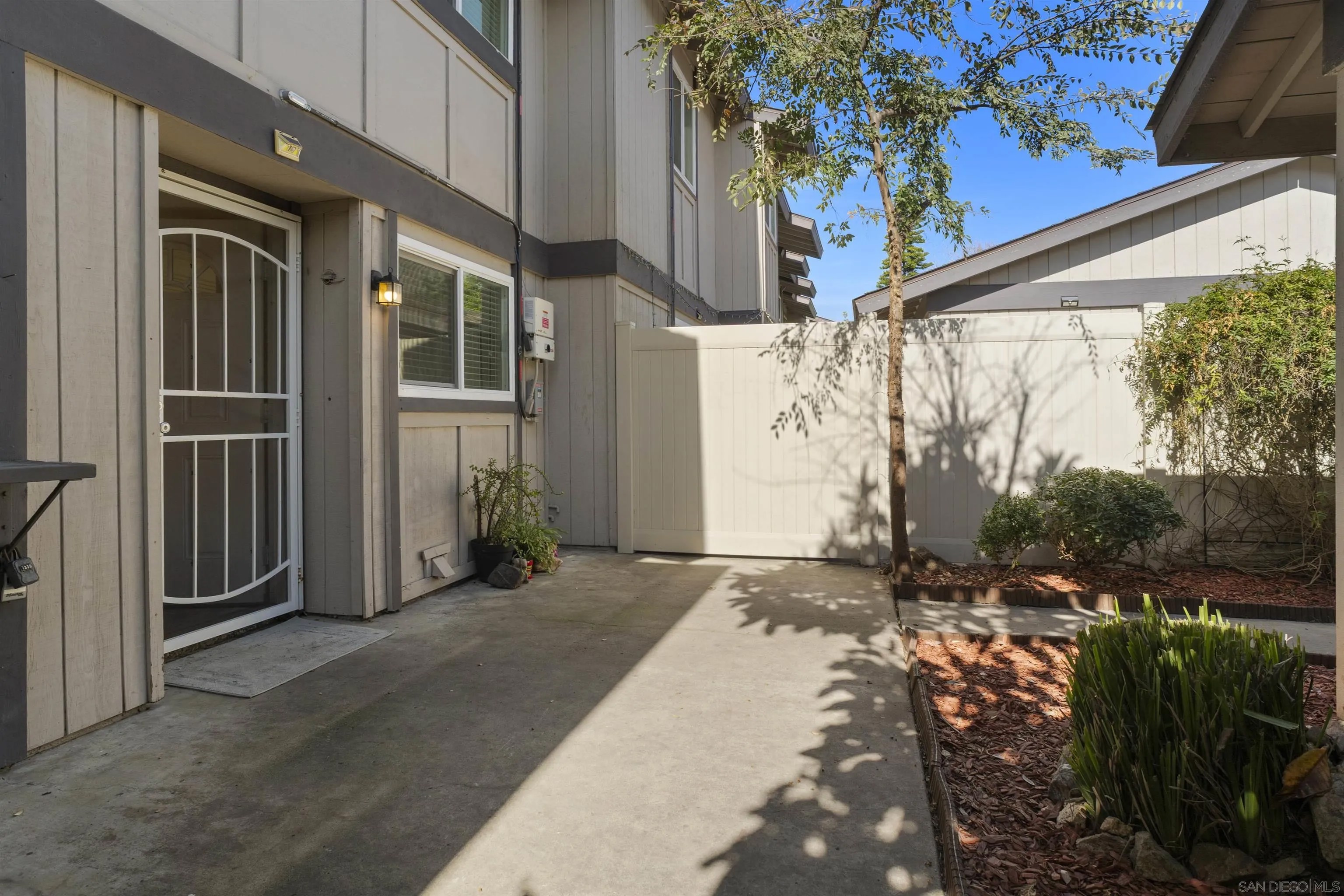 17368 Caminito Canasto