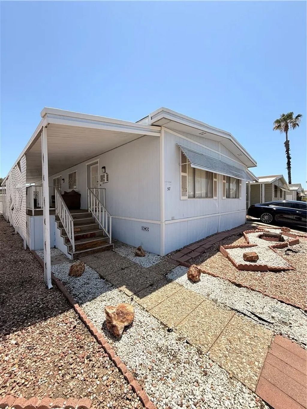 Photo of 1525 Oakland AVE #57, Hemet, CA 92543 (MLS # DW26102698)