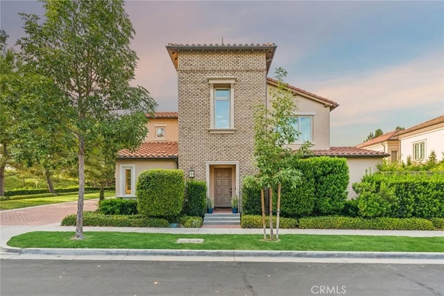 29 Lupari, Irvine