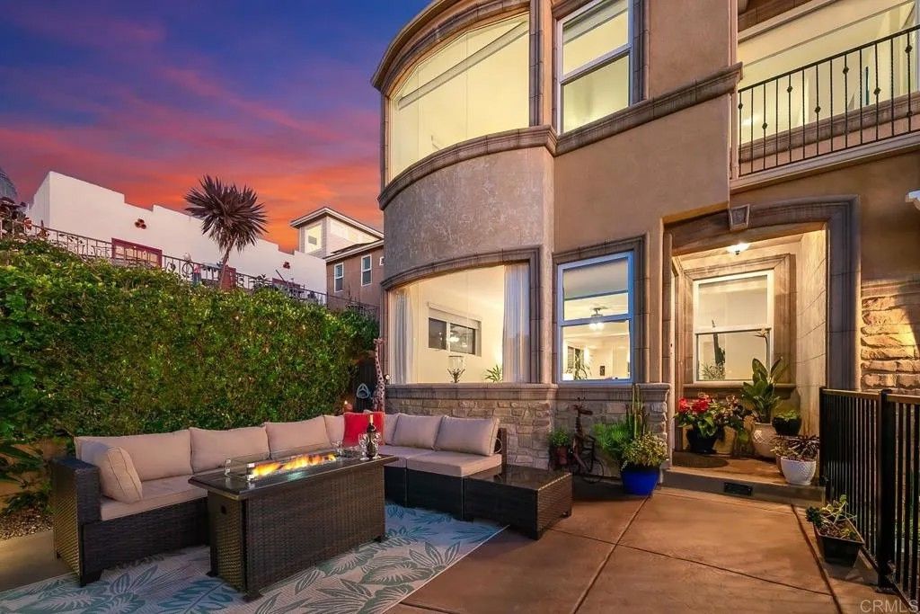 Photo of 165 Sycamore Ave, Carlsbad, CA 92008 (MLS # NDP2510509)