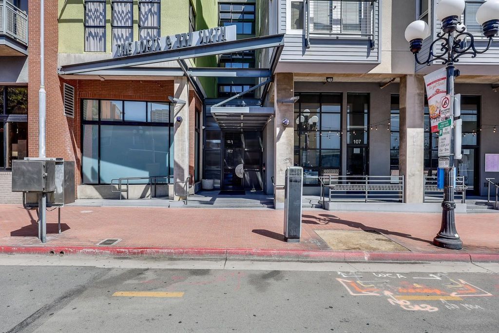 Photo of 777 6Th Ave #419, San Diego, CA 92101 (MLS # 260008239)