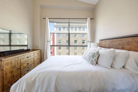 Tiny photo for 777 6Th Ave #419, San Diego, CA 92101 (MLS # 260008239)