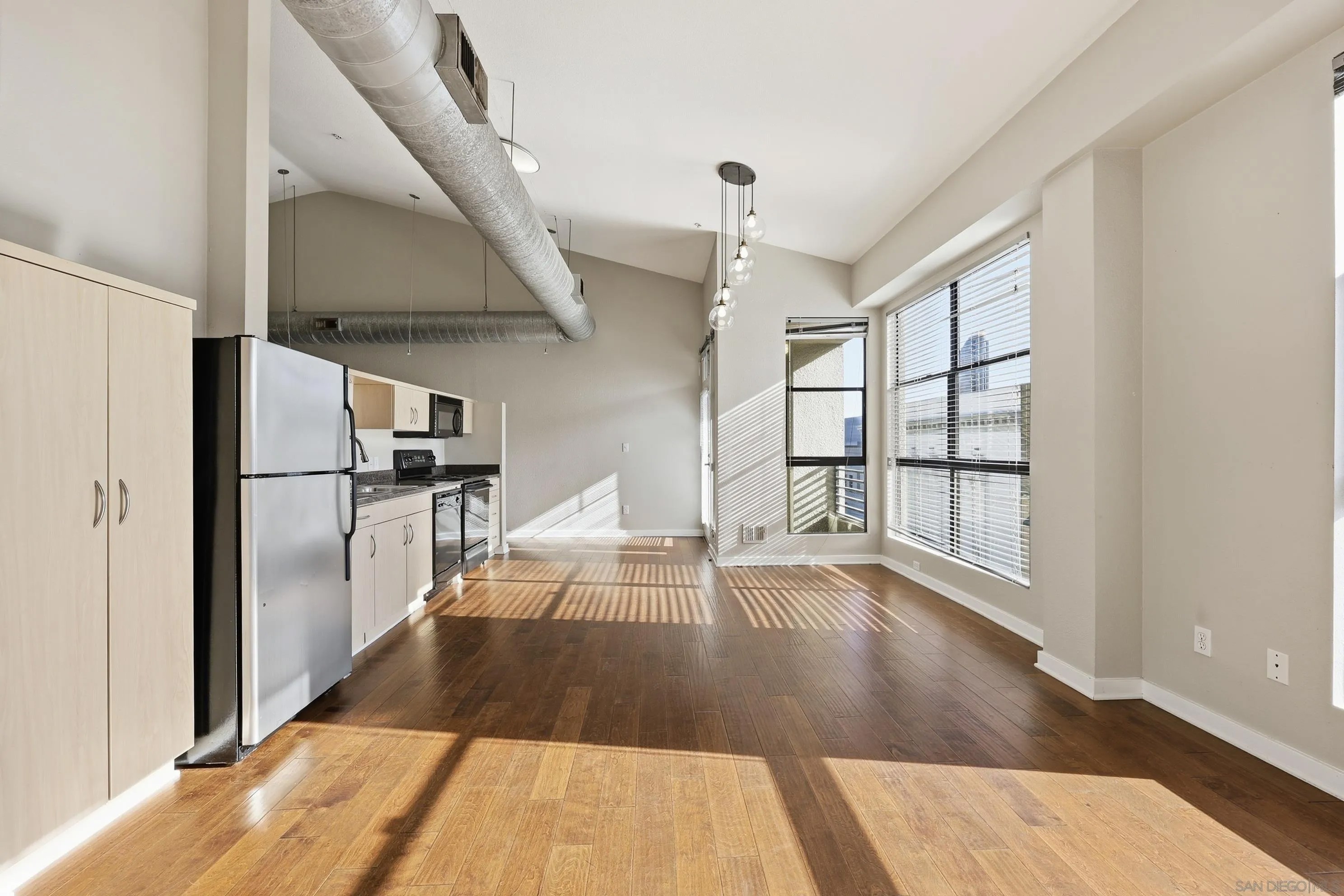 777 6Th Ave 419