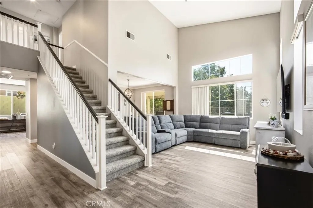 5065 Columbia