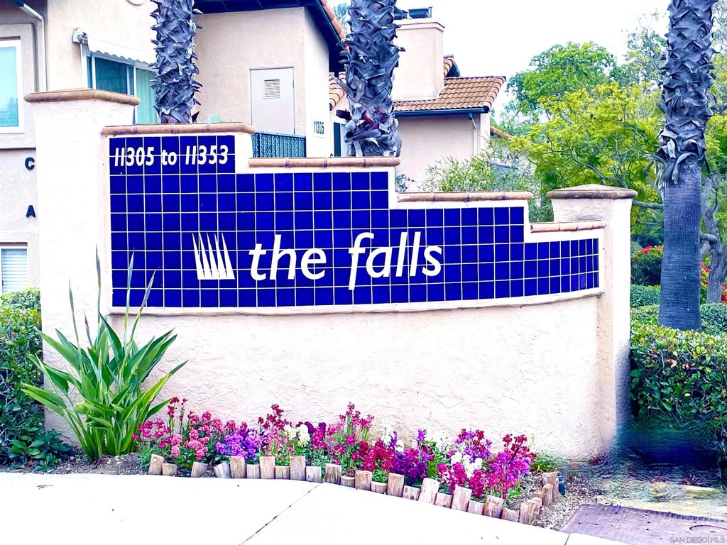 Photo of 11329 Avenida Los Lobos, Rancho Bernardo, CA 92127 (MLS # 260021383)
