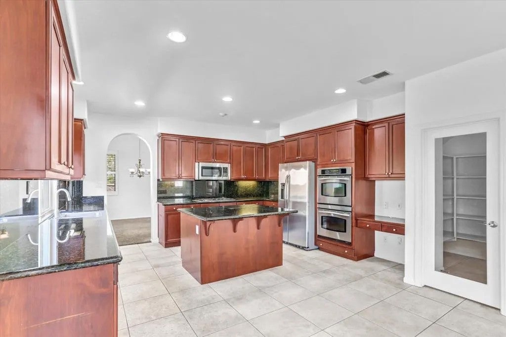 1659 View Park Way