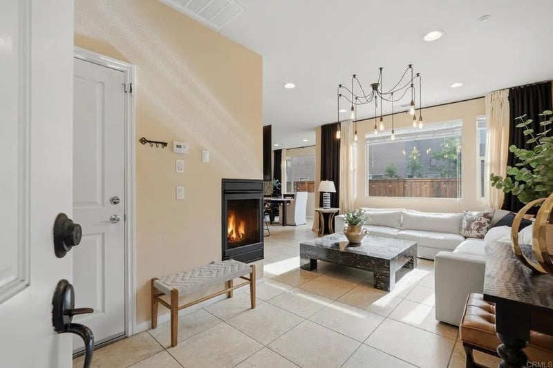 2212 Laramie Way