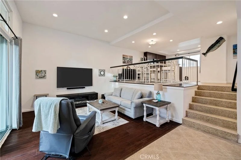 255 Valley