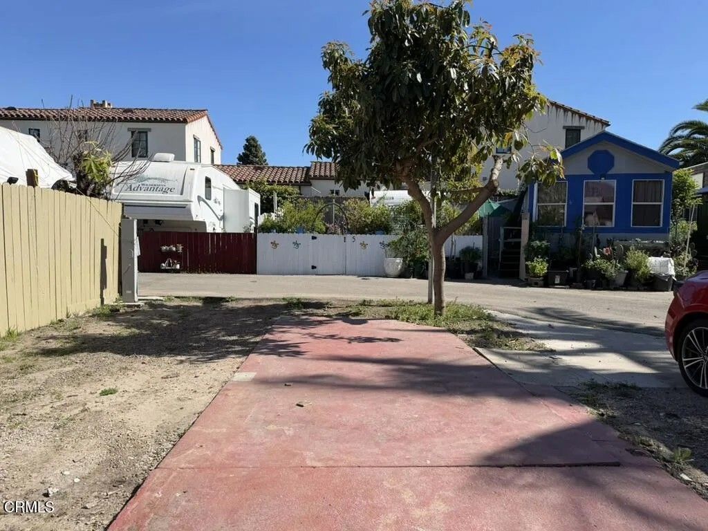 Photo of 4725 9th St #31, Carpinteria, CA 93013 (MLS # V1-35260)