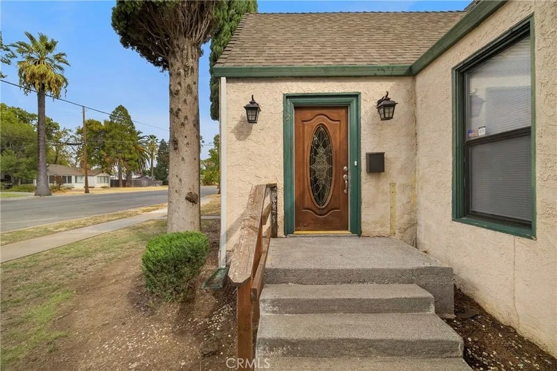 112 S Sacramento Street