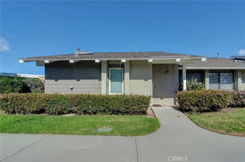 Photo of 8777 Tulare Dr #412A, Huntington Beach, CA 92646 (MLS # OC26038358)