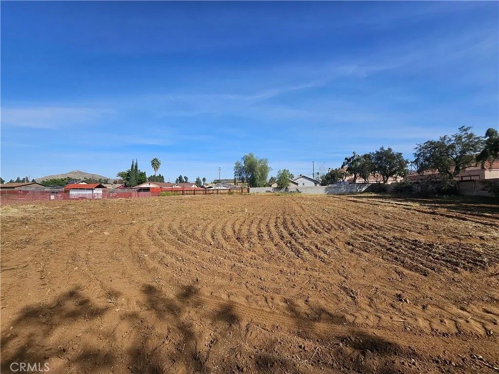 Photo of 24208 Dracaea Ave, Moreno Valley, CA 92553 (MLS # IV26046844)