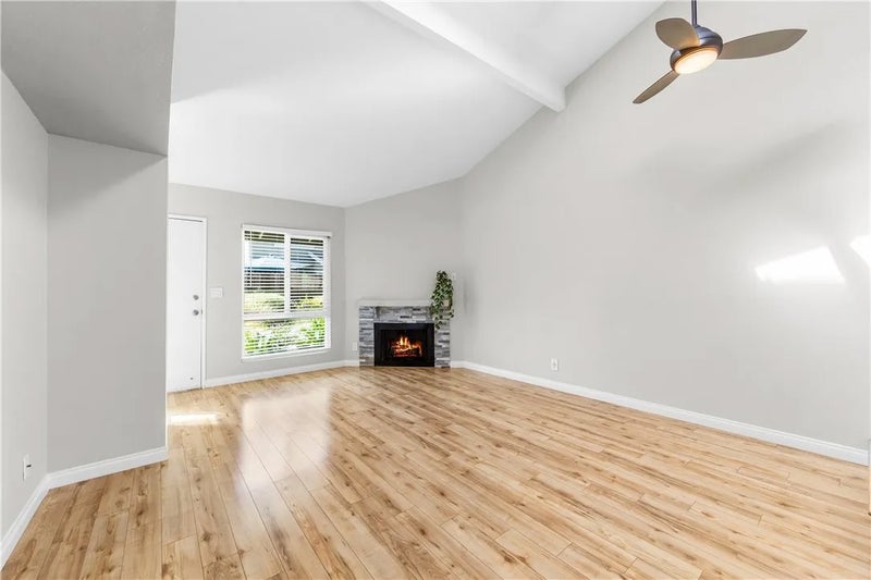 345 University F6