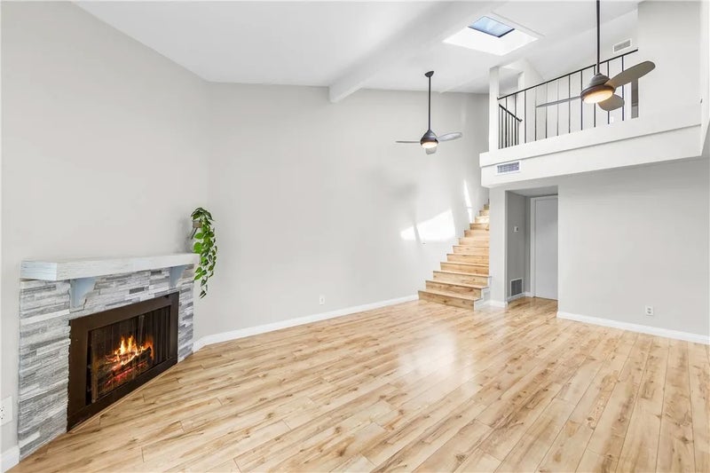 345 University F6