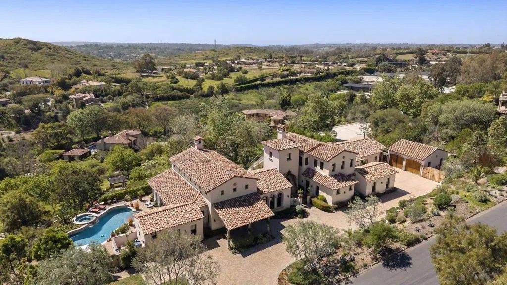 Photo of 7240 Camino De Arriba, Rancho Santa Fe, CA 92067 (MLS # NDP2604526)