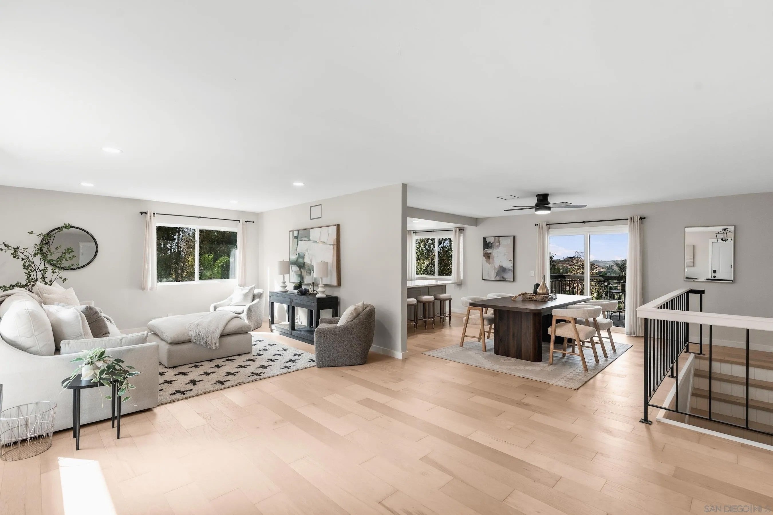 8445 Vista Del Cajon