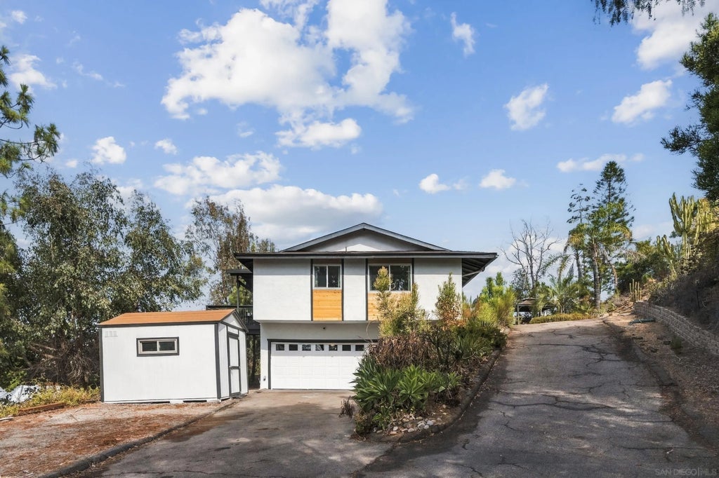 Photo of 8445 Vista Del Cajon Pl, Lakeside, CA 92040 (MLS # 260023757)