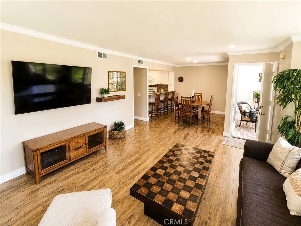 36 Woodleaf