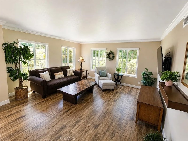 36 Woodleaf