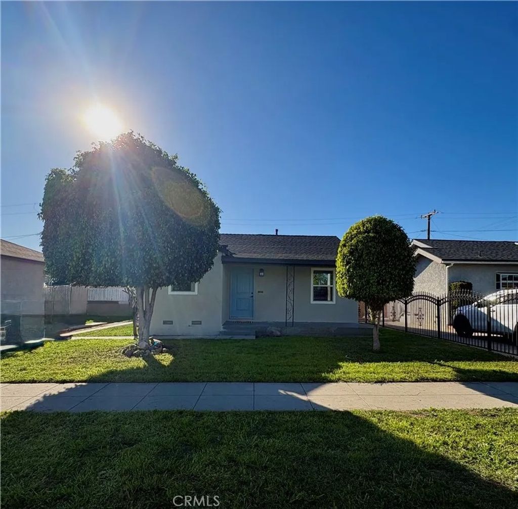 Photo of 15025 Roseton Ave, Norwalk, CA 90650 (MLS # DW26052866)