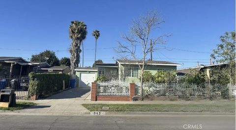 Photo of 943 E 104th St, Los Angeles, CA 90002 (MLS # RS26053072)
