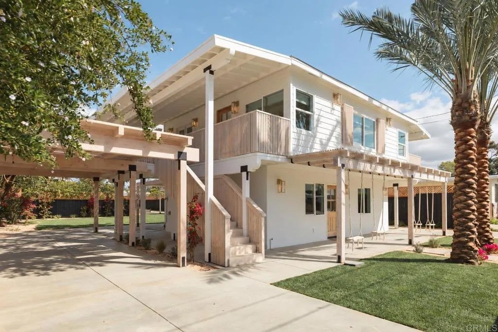 Photo of 1114 Buena Vista Way, Carlsbad, CA 92008 (MLS # NDP2608952)
