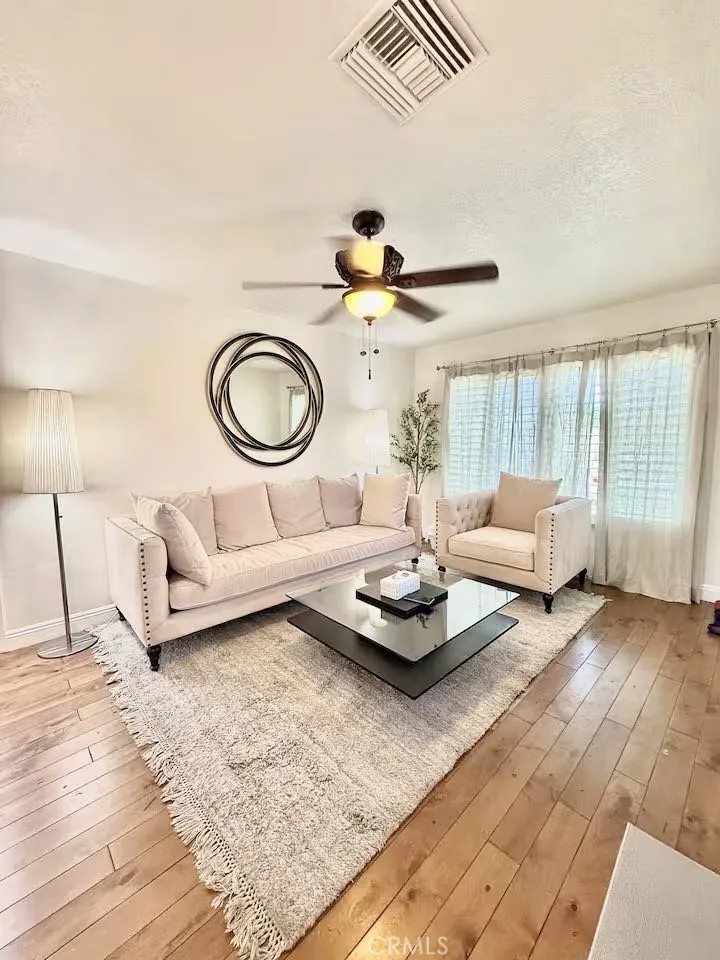 150 E Floral
