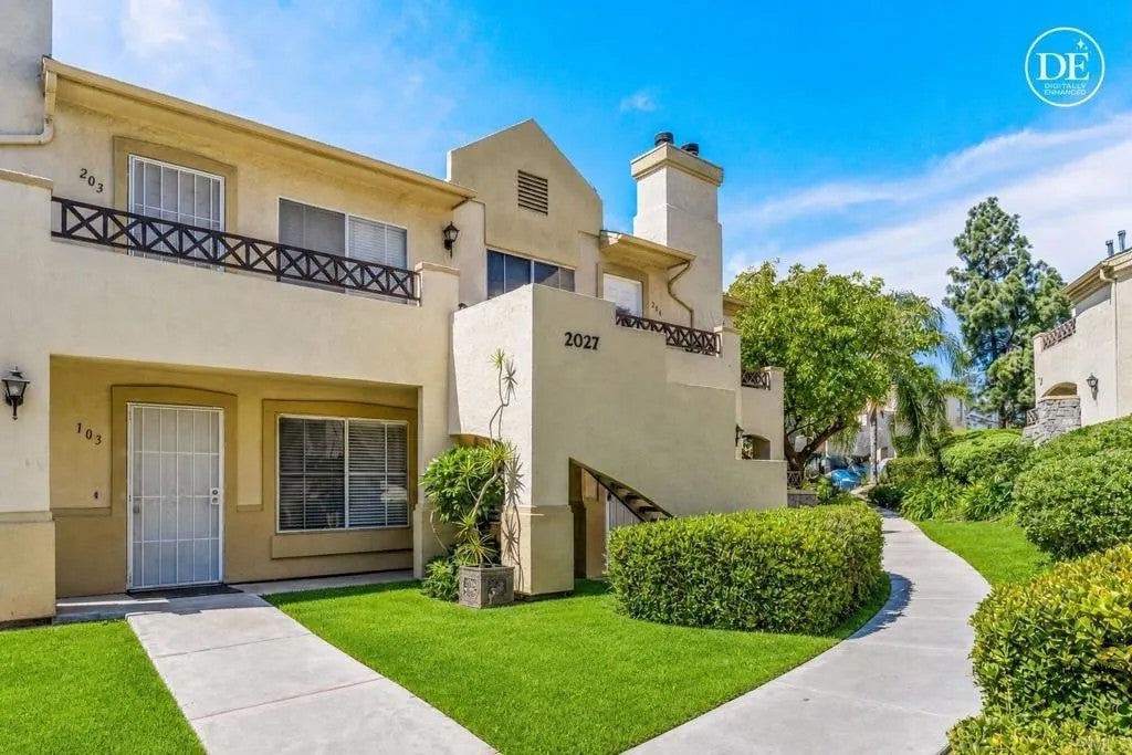 2027 Lakeridge Circle 104