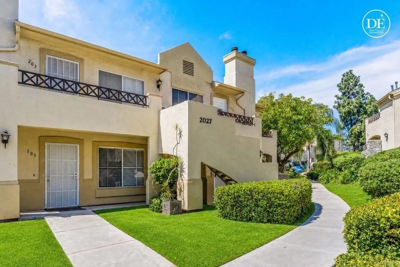 2027 Lakeridge Circle 104